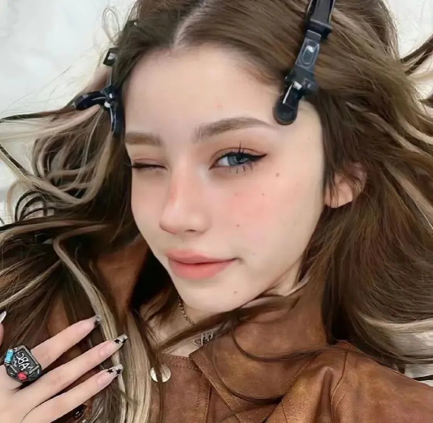 被众神捡到的男孩第二季